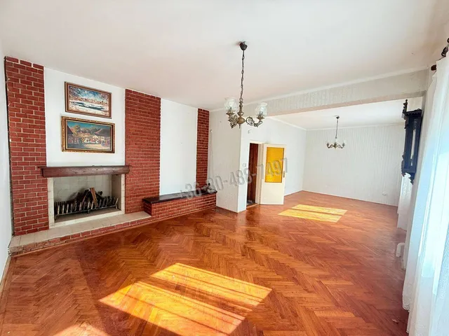 Eladó ház Vác 205 nm