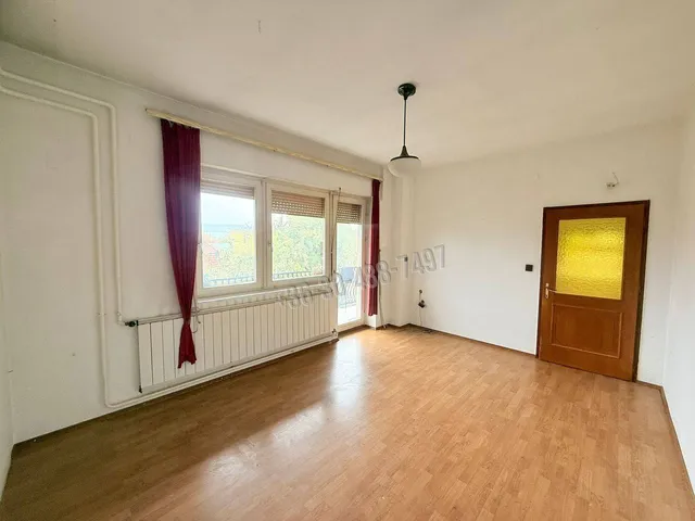 Eladó ház Vác 205 nm