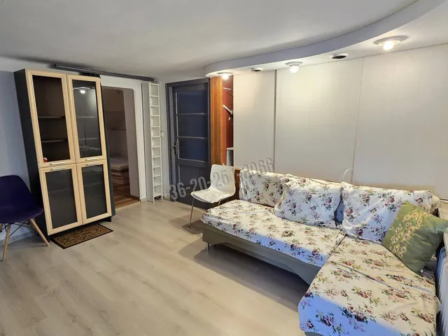 Eladó lakás Vác, Belváros 45 nm