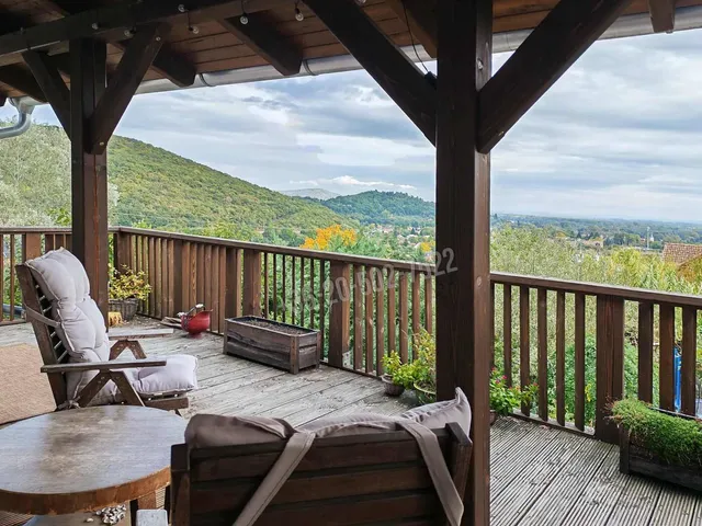 Eladó ház Kismaros 276 nm