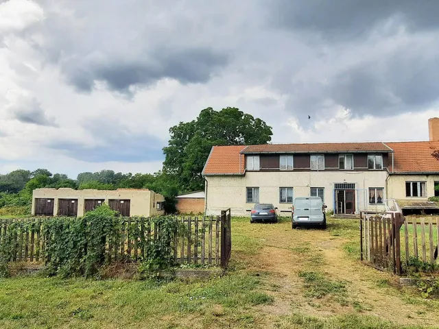 Eladó ház Szob 220 nm