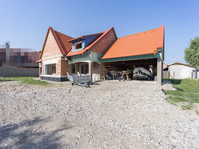 Eladó ház Verőce 253 nm