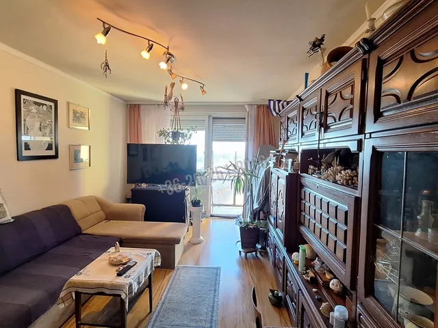 Eladó lakás Budapest XV. kerület, Újpalota 70 nm