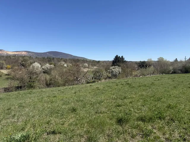 Eladó telek Vác 5313 nm