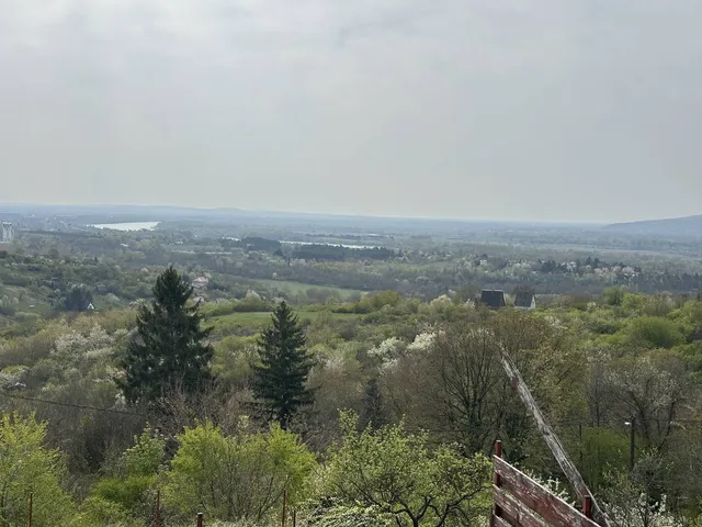 Eladó telek Vác, Nyulas, Lilaakác utca 838 nm