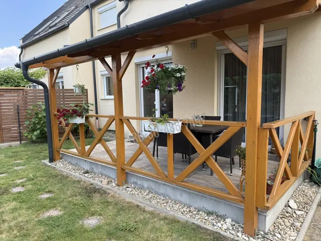 Eladó ház Sződ 145 nm