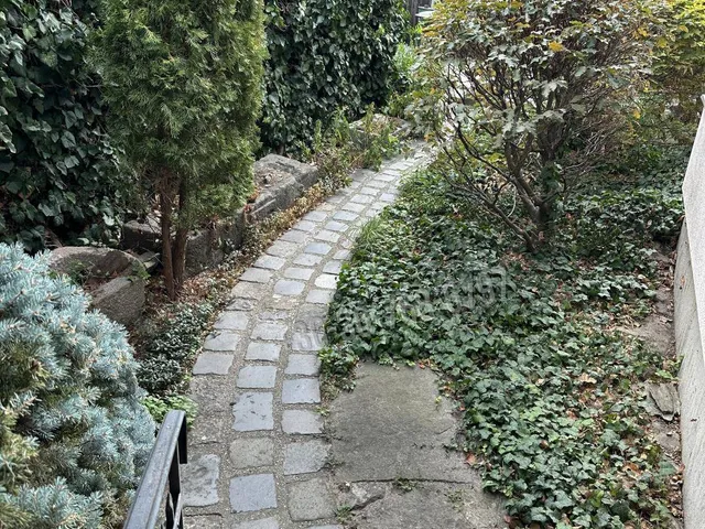 Eladó ház Sződliget 230 nm