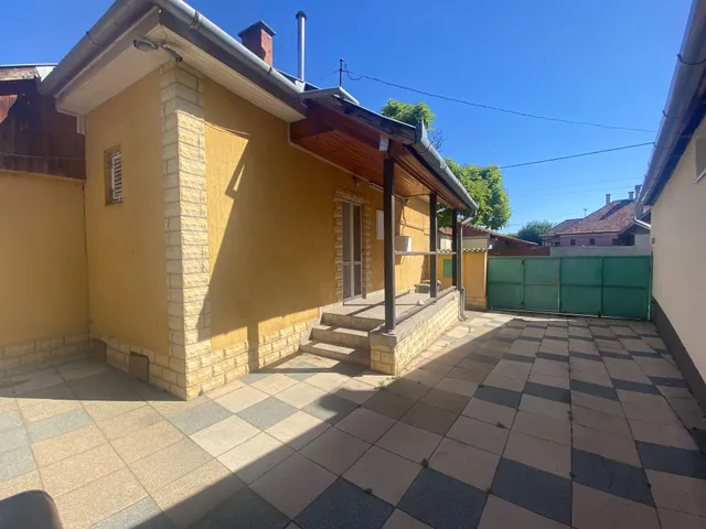 Eladó ház Kiskunhalas, Tabán 140 nm
