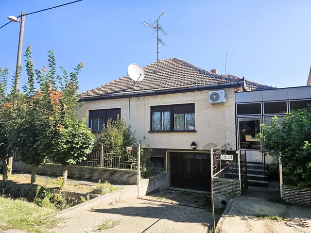 Eladó ház Kisszállás 105 nm