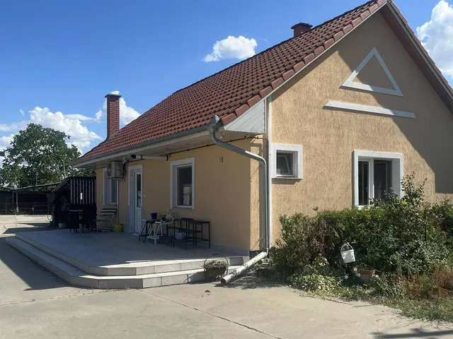 Eladó ház Kiskunhalas 75 nm