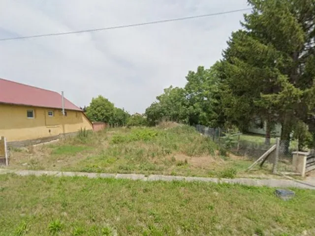 Eladó telek Hajós 1157 nm