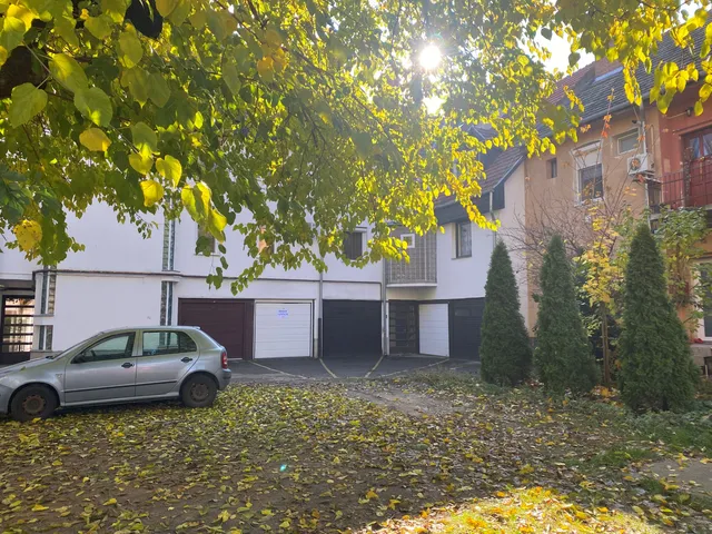 Eladó garázs Kiskunhalas 16 nm