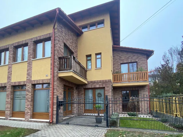 Kiadó kereskedelmi és ipari ingatlan Kiskunhalas 82 nm