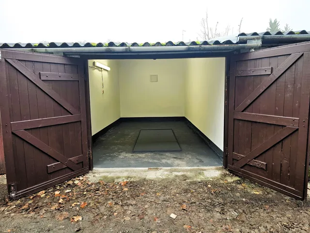 Eladó garázs Kiskunhalas 16 nm