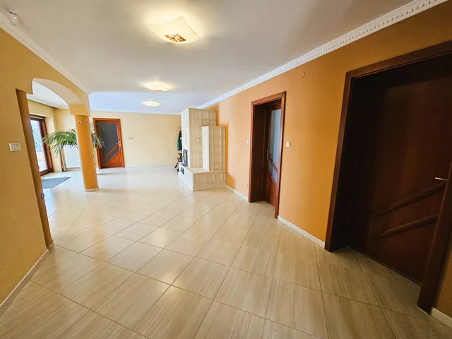 Eladó ház Kiskunhalas 187 nm