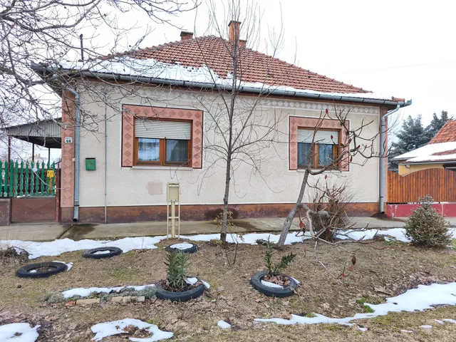 Eladó ház Szank 91 nm