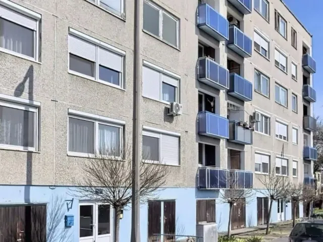 Eladó garázs Kiskunhalas 14 nm