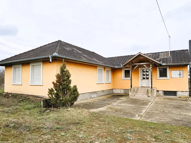 Eladó ház Kiskunhalas 95 nm