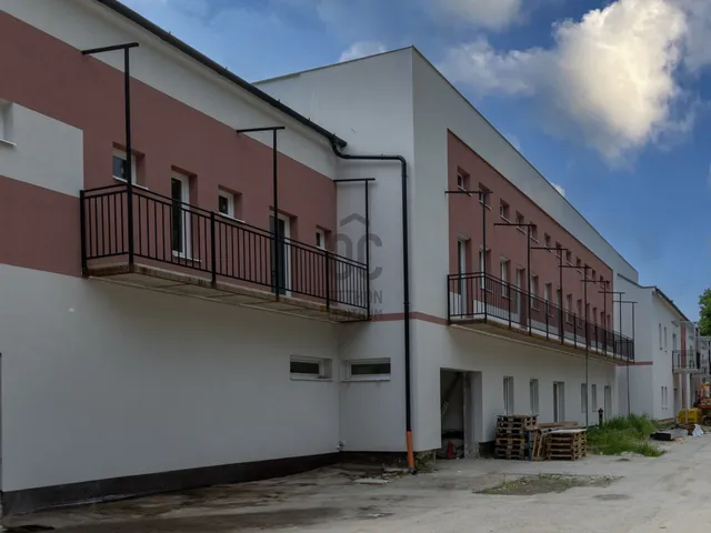 Eladó lakás Székesfehérvár, Sóstó 56 nm