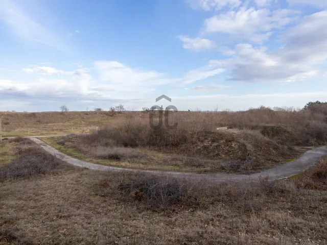 Eladó telek Kincsesbánya 600 nm