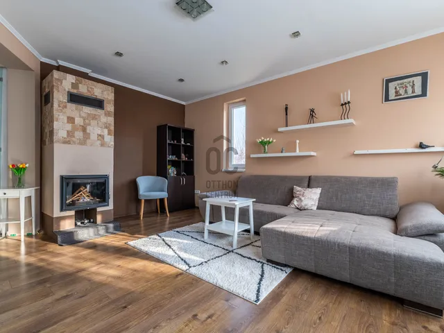 Eladó ház Székesfehérvár, Feketehegy 160 nm