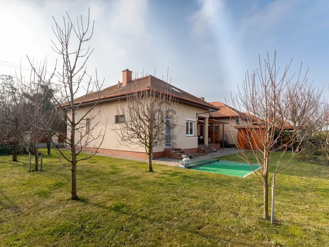 Eladó ház Székesfehérvár, Feketehegy 140 nm