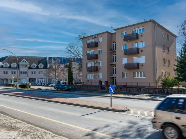 Kiadó lakás Székesfehérvár, Belváros 63 nm