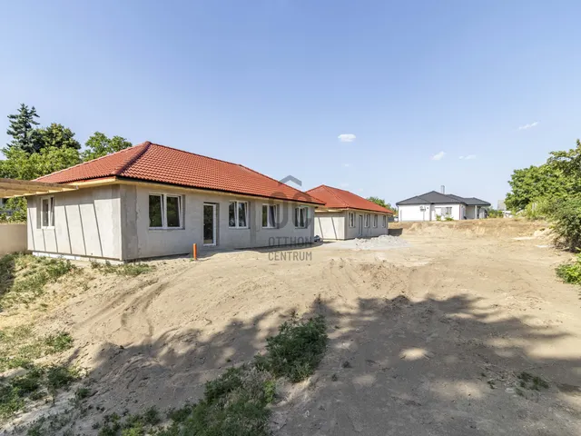 Eladó ház Székesfehérvár, Sóstó 101 nm