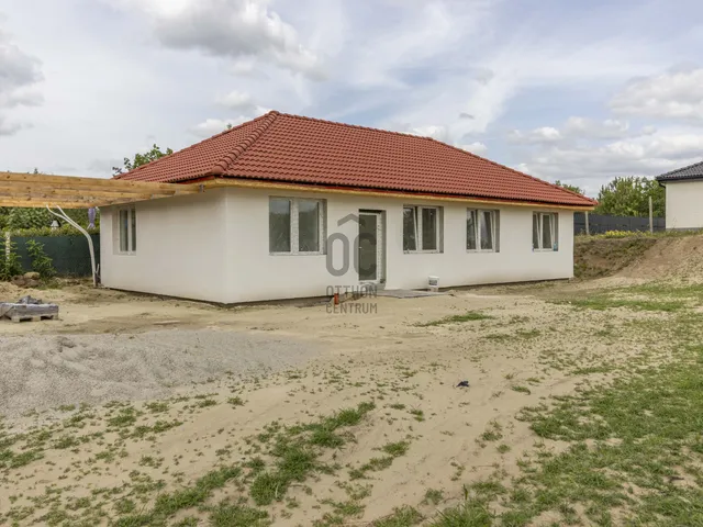 Eladó ház Székesfehérvár, Sóstó 101 nm