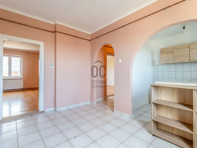 Eladó lakás Székesfehérvár, Felsőváros 76 nm