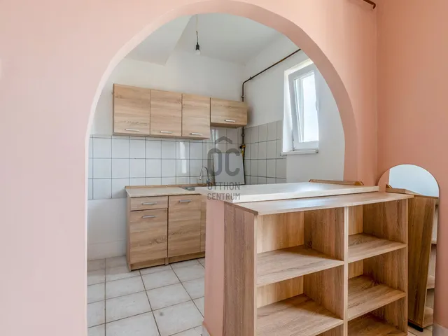 Eladó lakás Székesfehérvár, Felsőváros 76 nm