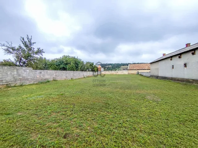 Eladó telek Csór 1544 nm
