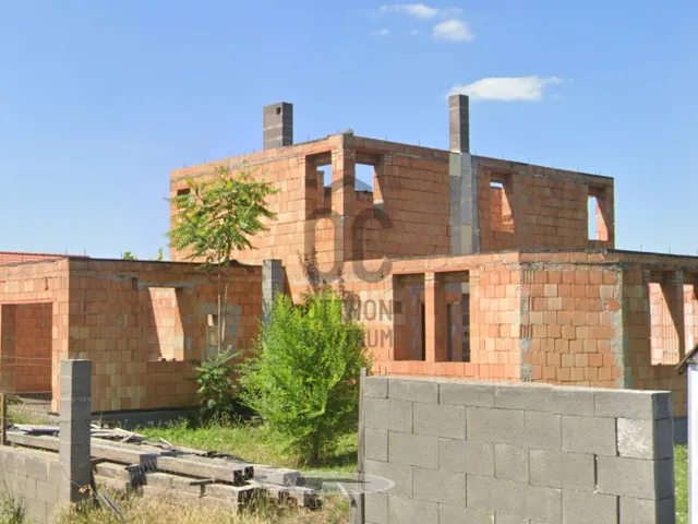 Eladó telek Szabadbattyán 900 nm