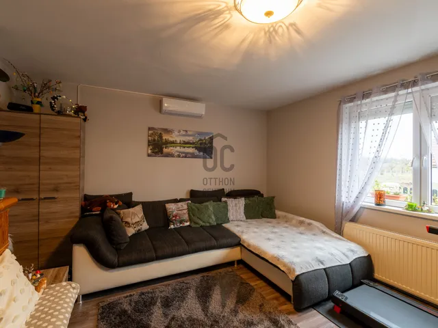 Eladó ház Mór 240 nm