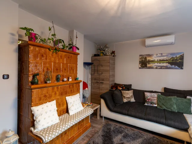 Eladó ház Mór 240 nm