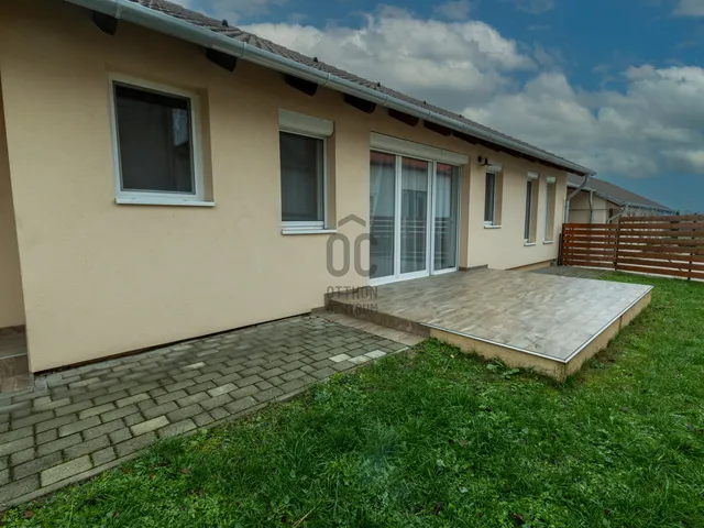 Eladó ház Úrhida 130 nm