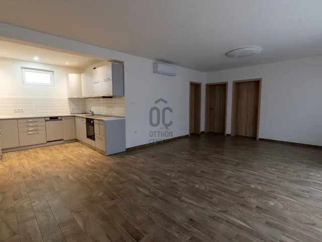 Eladó ház Úrhida 130 nm