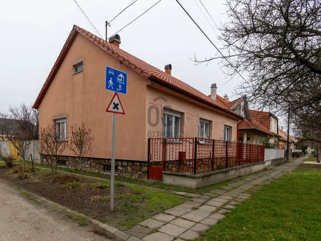 Eladó ház Székesfehérvár, Felsőváros 117 nm