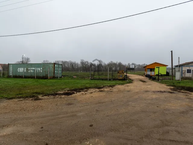 Eladó telek Polgárdi 1594 nm