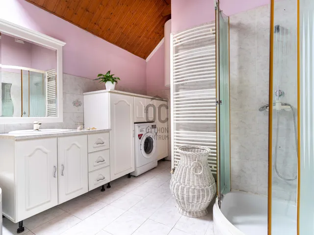 Eladó ház Pusztavám 160 nm