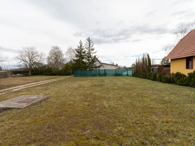 Eladó telek Fehérvárcsurgó 326 nm