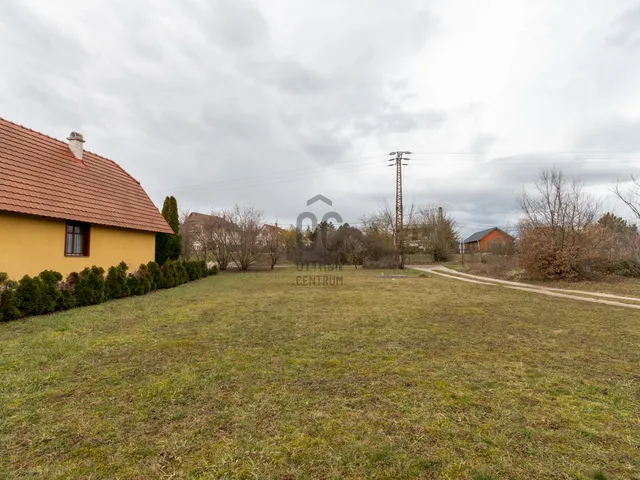 Eladó telek Fehérvárcsurgó 326 nm