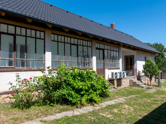 Eladó ház Csókakő 88 nm