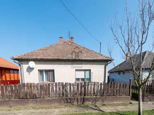 Eladó ház Sárszentágota 1440 nm