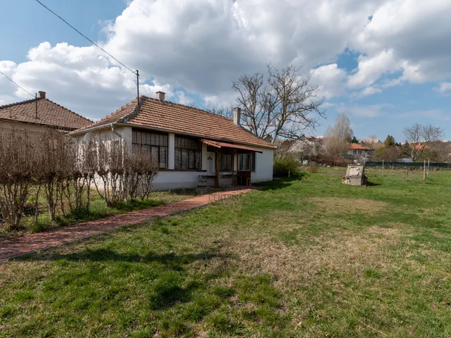 Eladó ház Pákozd 57 nm