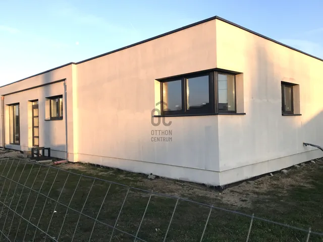 Eladó ház Székesfehérvár, Harmatosvölgy 106 nm