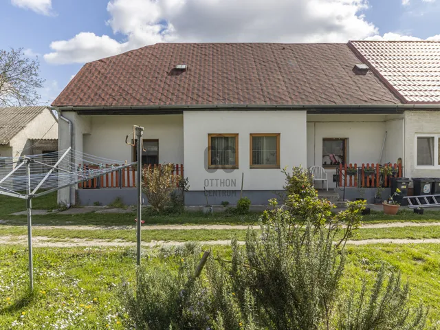 Eladó ház Nádasdladány 1391 nm