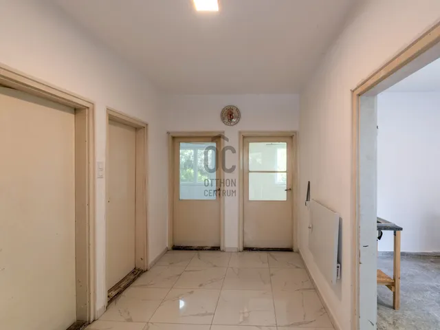 Eladó ház Füle 70 nm