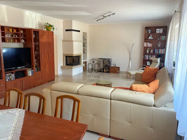 Eladó ház Székesfehérvár, Maroshegy 178 nm