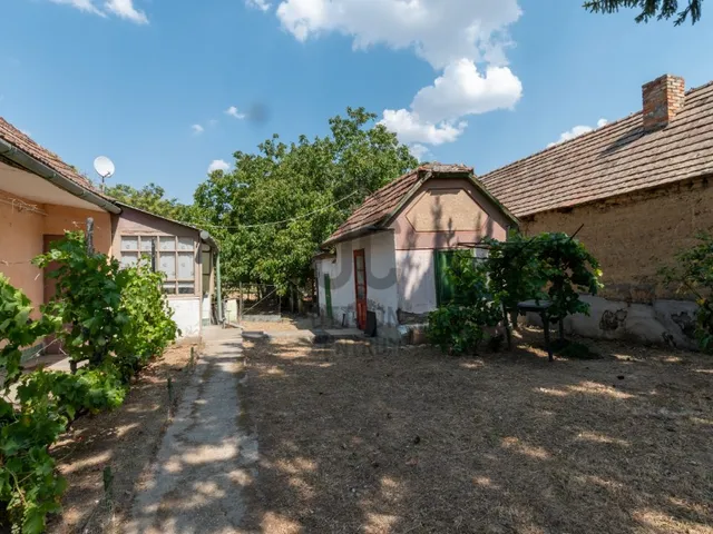 Eladó ház Csősz 50 nm